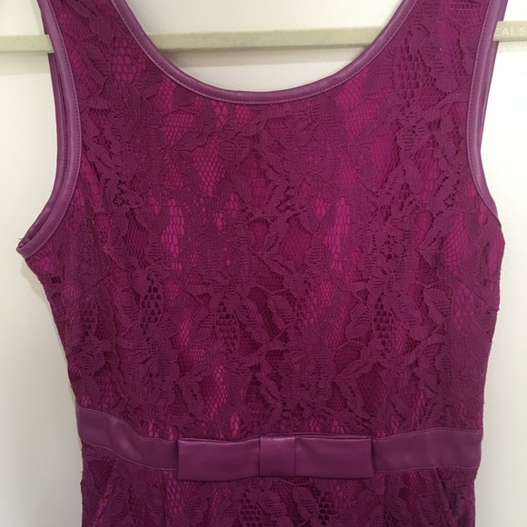 Lace purple dress - Picture 2 of 4